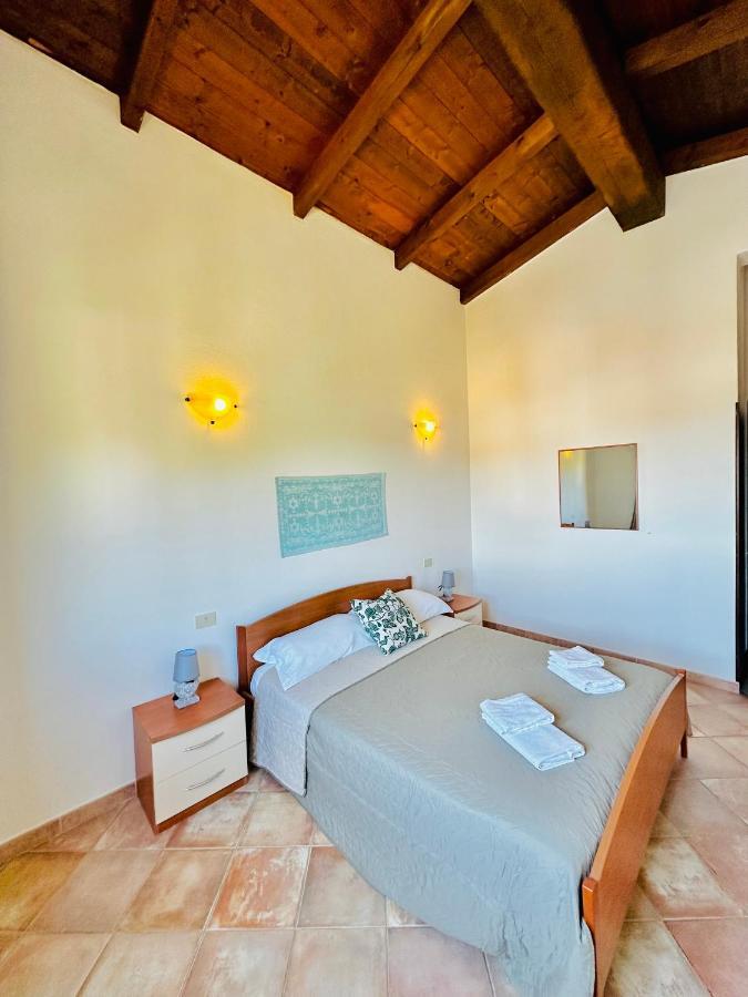 אולביה Villa Antonella Apartments מראה חיצוני תמונה