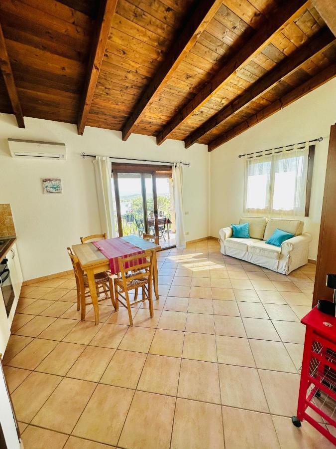 אולביה Villa Antonella Apartments מראה חיצוני תמונה